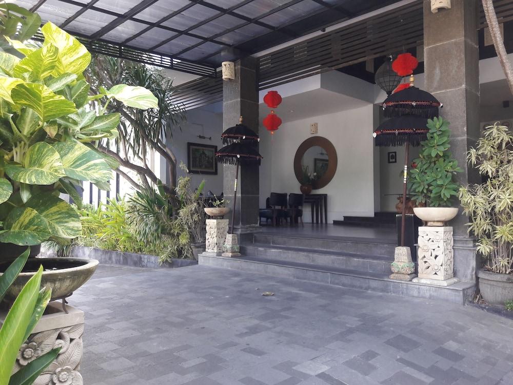 The Radiant Hotel & Spa Tuban  Exterior photo