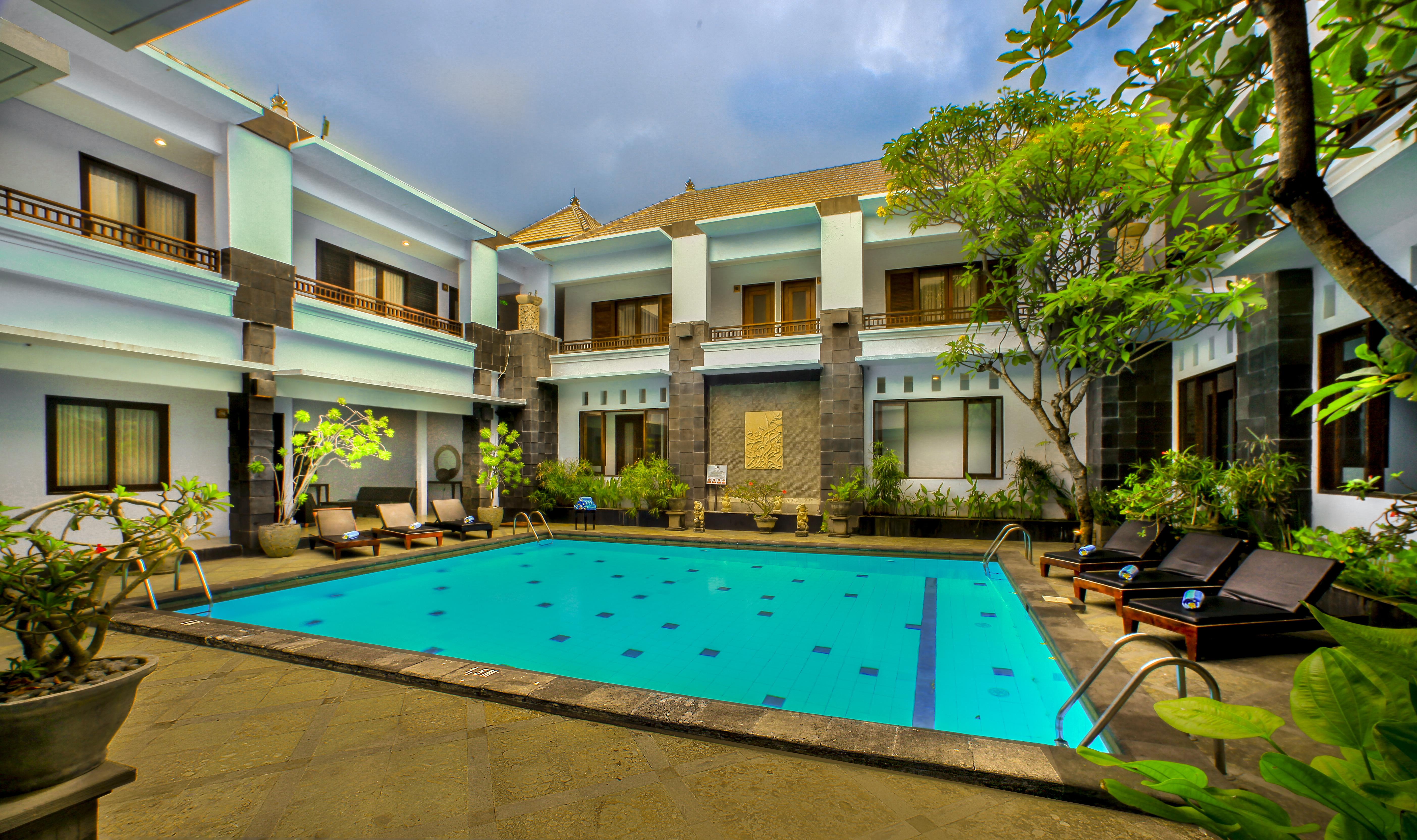 The Radiant Hotel & Spa Tuban  Exterior photo